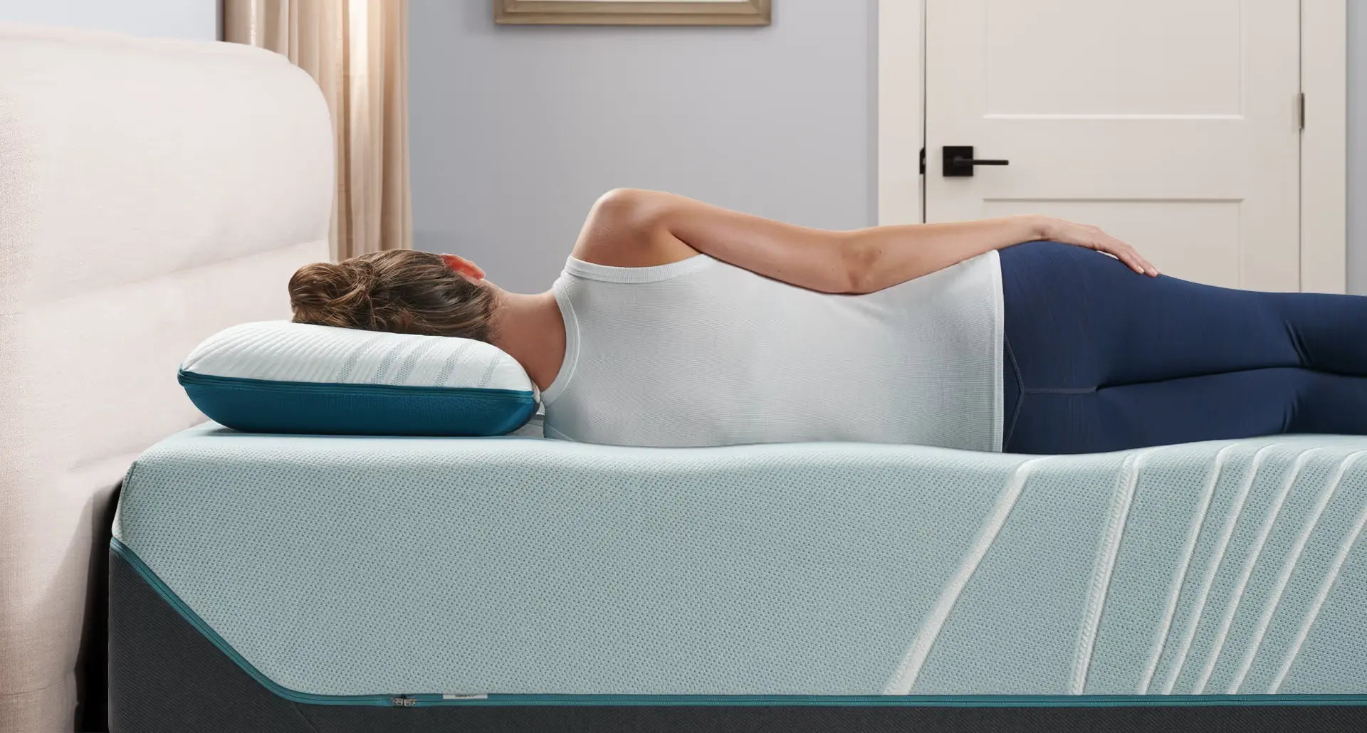 Tempur-Pedic TEMPUR-Adapt ProLo pillow with adjustable height and supportive memory foam for comfortable sleep.